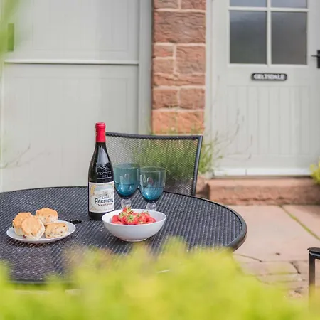 Geltsdale Hows, Kirkoswald Holiday home