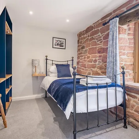 Geltsdale Hows, Pet Friendly, Characterful In A Rural Setting